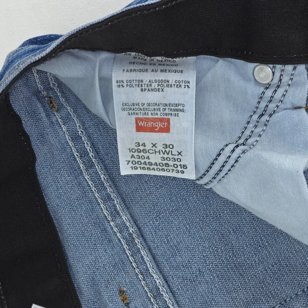 Wrangler Light Wash Jeans Mens 34x30 Performance Series Straight Leg Workwear